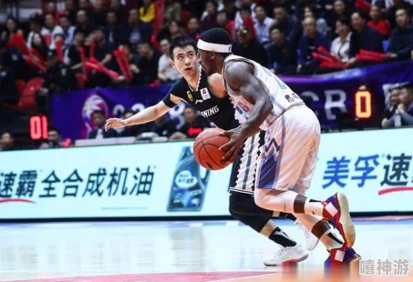 黑又硬巴斯狂砍3714,展现了他在赛场上的超强实力与不屈精神,引发球迷热议和期待未来表现 黑又硬巴斯狂砍3714,展现了他在赛场上的超强实力与不屈精神,引发球迷热议和期待未来表现