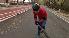 公厕dayGayGay骚年老头:在公共空间中寻找自我认同与社会接纳的故事 公厕dayGayGay骚年老头:在公共空间中寻找自我认同与社会接纳的故事