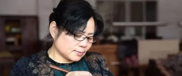 老卫日淑容:从平凡到非凡的奋斗历程,见证一个时代的变迁与个人成长故事 老卫日淑容:从平凡到非凡的奋斗历程,见证一个时代的变迁与个人成长故事