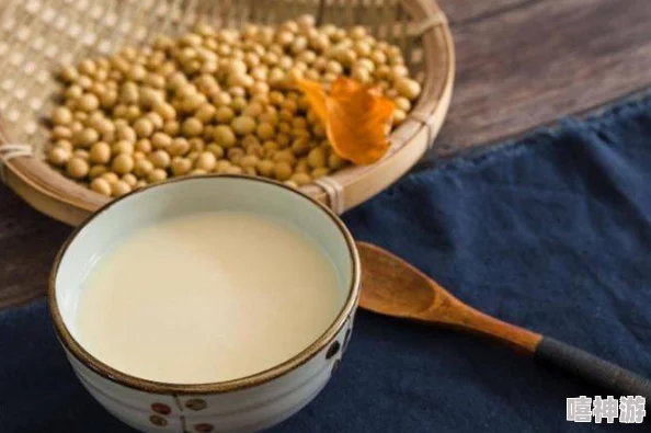 什么叫在床上躺着挤豆浆？这是一种形象的比喻，反映了生活中对舒适与懒惰的追求