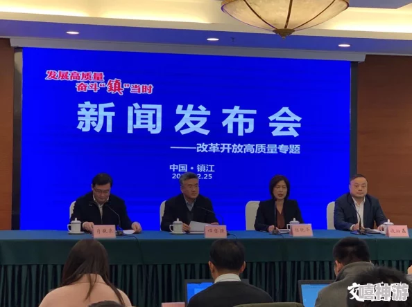 宇振幼儿园司机免费接送服务正式启动，家长们纷纷点赞这一惠民政策的实施与推广