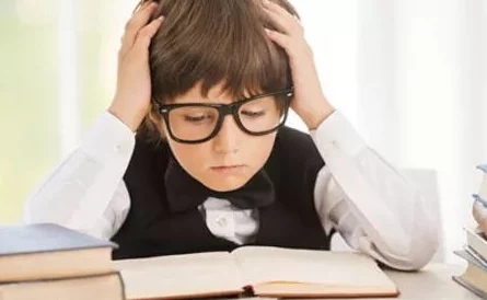 凯伦和凯伦父女关系如何：从心理学视角分析亲子互动与情感联结的影响因素及其发展路径