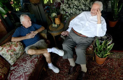 恋老同性XXX老头:震惊!82岁老者被控性侵年轻伴侣,揭示隐藏多年的丑闻! 恋老同性XXX老头:震惊!82岁老者被控性侵年轻伴侣,揭示隐藏多年的丑闻!