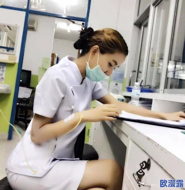 日本护士又紧又爽水又多，展现了医疗行业中的人文关怀与职业精神，推动了护理服务的多元化发展与职业吸引力