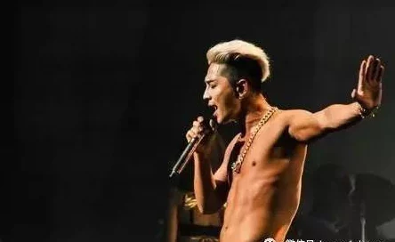 震惊！男明星露勃起j照曝光，网友热议其私生活引发广泛关注与讨论，真相究竟如何？