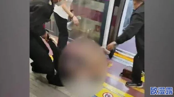 国产盗摄沟厕嘘嘘无码沟厕事件持续发酵，警方已介入调查并加强公共场所监控措施