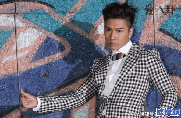 台湾吴梦梦到粉丝家里高清，震撼揭露她的真实生活与惊人秘密，粉丝们纷纷尖叫！