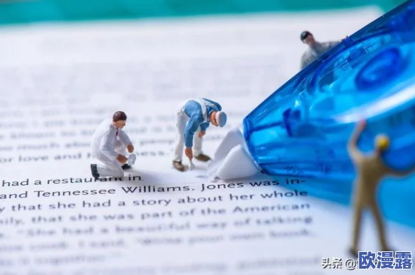 男男污文冰块play通过创意和幽默的方式展现了友谊与信任的重要性，让我们在轻松愉快中感受到彼此的温暖与支持