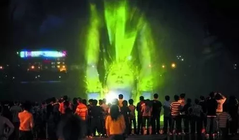 亚洲毛片在线播放惊爆信息：最新更新的高清资源让你尽享视觉盛宴，快来体验前所未有的刺激与激情！