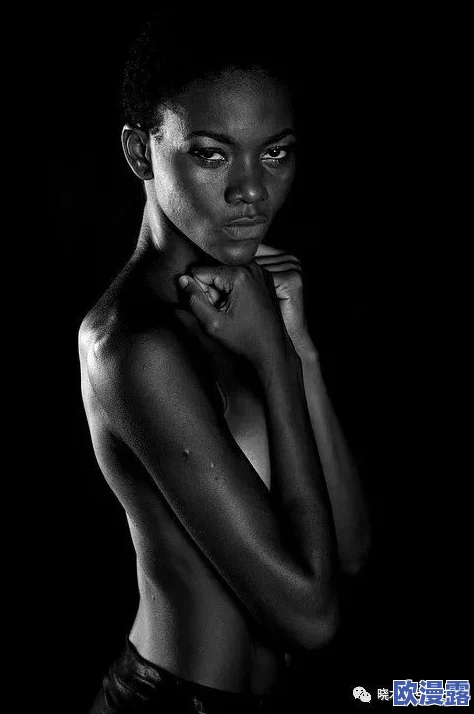 欧美又大粗又爽又黄大片视频黑人展现了多元文化的魅力与包容性让我们欣赏不同风格的艺术作品共同推动社会进步