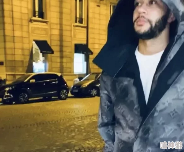 荷兰大白肥屁股BBBBBB:网友热议其可爱形象,纷纷表示想要养一只这样的宠物,甚至有人调侃称其为“萌界新星”! 荷兰大白肥屁股BBBBBB:网友热议其可爱形象,纷纷表示想要养一只这样的宠物,甚至有人调侃称其为“萌界新星”!