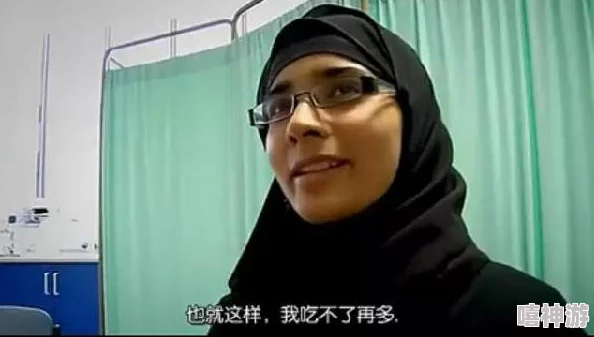 17c吃瓜黑料蘑菇：某知名明星被曝与神秘人士深夜约会，背后隐藏的秘密让人震惊！