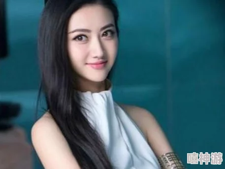 谢丽悦人体写真5:曝光内幕!绯闻男友背后真实身份惊人,网友热议不已 谢丽悦人体写真5:曝光内幕!绯闻男友背后真实身份惊人,网友热议不已