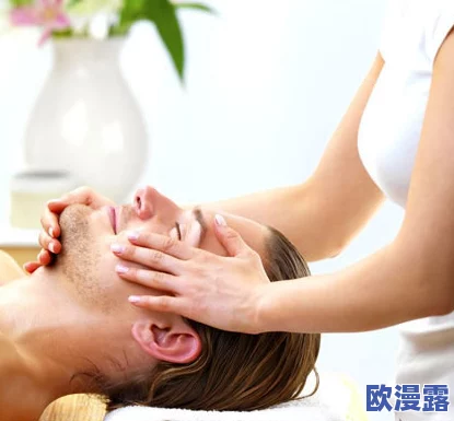 不小心看到了男生的睾丸怎么办？网友热议：应该如何处理这种尴尬情况，避免进一步误会和困扰？