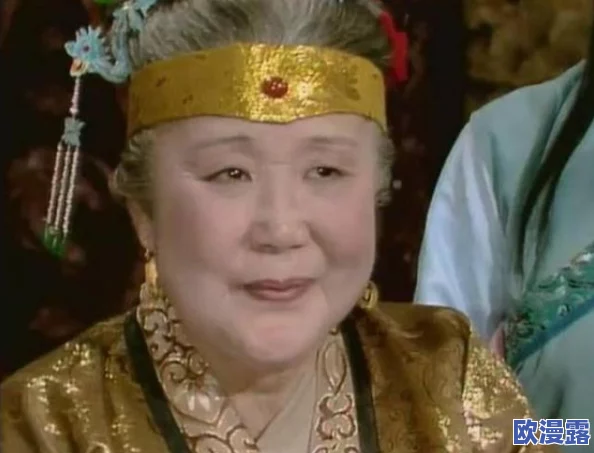 贾宝玉前后攻击王熙凤：深入分析其背后的情感矛盾与家族权力斗争动态