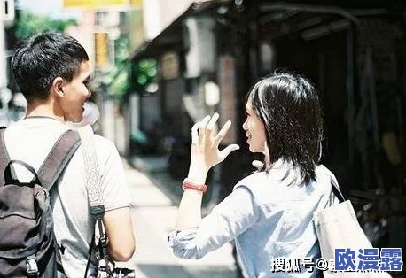 男生女生一起:校园恋情曝光,谁是那位神秘的“第三者”?背后故事引发热议! 男生女生一起:校园恋情曝光,谁是那位神秘的“第三者”?背后故事引发热议!