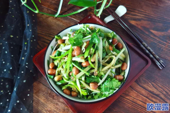 老虎菜原创 黑料吃瓜:深入分析老虎菜的创作背景及其在网络文化中的影响力与争议 老虎菜原创 黑料吃瓜:深入分析老虎菜的创作背景及其在网络文化中的影响力与争议