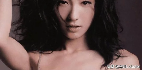 震惊!张柏芝裸体下边毛茸茸的照片曝光,众网友热议引发广泛关注! 震惊!张柏芝裸体下边毛茸茸的照片曝光,众网友热议引发广泛关注!