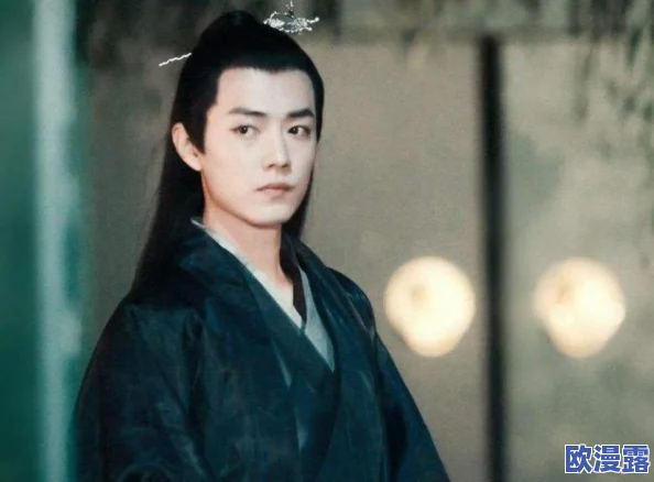 美女bbbb：惊天消息曝光，竟然在国际舞台上引发了巨大的轰动与关注，令人瞠目结舌！