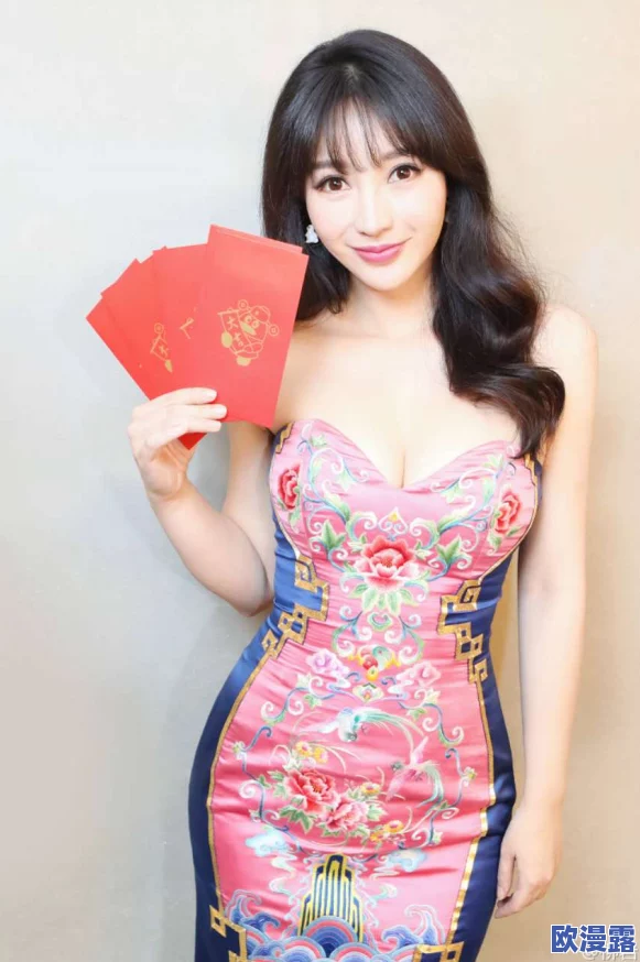 柳岩的魅力：紧致水滑体验，尽享免费畅游乐趣！