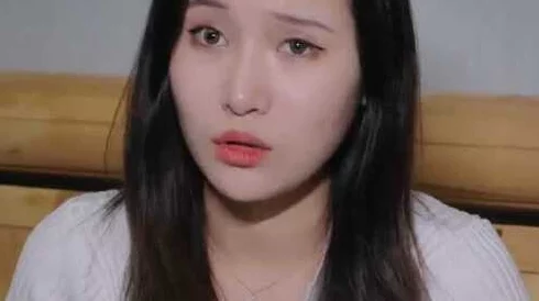 探索女生喷水视频的魅力与真实体验，揭开背后的秘密与故事