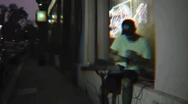 探索欧美大尺度边吃奶边做的独特魅力：当激情与温柔交织，感受前所未有的亲密体验