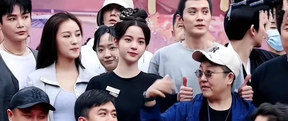 探索美丽与自信的结合：当美女展现独特魅力时，如何打破传统审美界限？