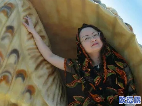 高h乱h女公车h文,情节设定大胆,令人惊叹的想象力和创意 高h乱h女公车h文,情节设定大胆,令人惊叹的想象力和创意