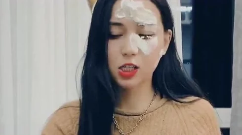 美女抠逼视频，内容真是让人惊艳，画面质量也很高，值得一看！