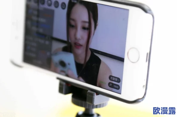 黄＊h网友认为这一现象反映了社会对某些问题的关注度提升，同时也引发了关于个人隐私和公共利益的讨论
