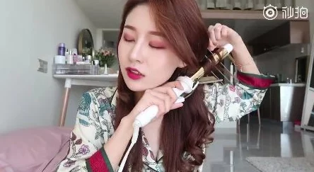 狂躁美女大BBBBBB视频1网友认为这部视频充满了激情与活力,展现了独特的魅力和风格,令人印象深刻 狂躁美女大BBBBBB视频1网友认为这部视频充满了激情与活力,展现了独特的魅力和风格,令人印象深刻