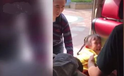 被cao哭高h野外男男 网友评价:这部作品情节设定大胆,角色之间的互动充满张力,让人感受到强烈的情感冲突与欲望 被cao哭高h野外男男 网友评价:这部作品情节设定大胆,角色之间的互动充满张力,让人感受到强烈的情感冲突与欲望