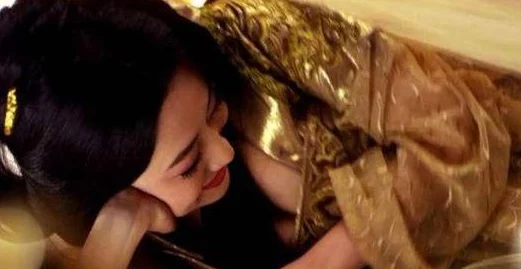 操美女的穴 网友推荐这部作品情节紧凑画面精美让人欲罢不能是值得一看的佳作不容错过