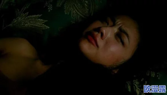 色戒做爰未删减40分钟引发热议网友纷纷讨论影片中的情感与艺术表现手法是否超越了传统界限